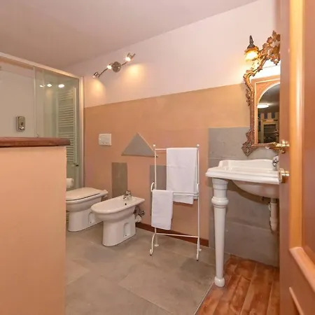 Loft Principe Tommaso - San Salvario. Turin