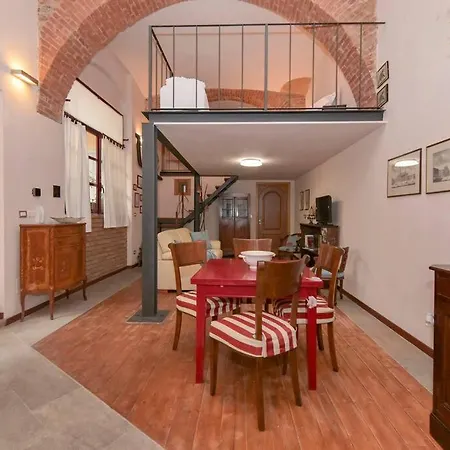 Loft Principe Tommaso - San Salvario. * Turin